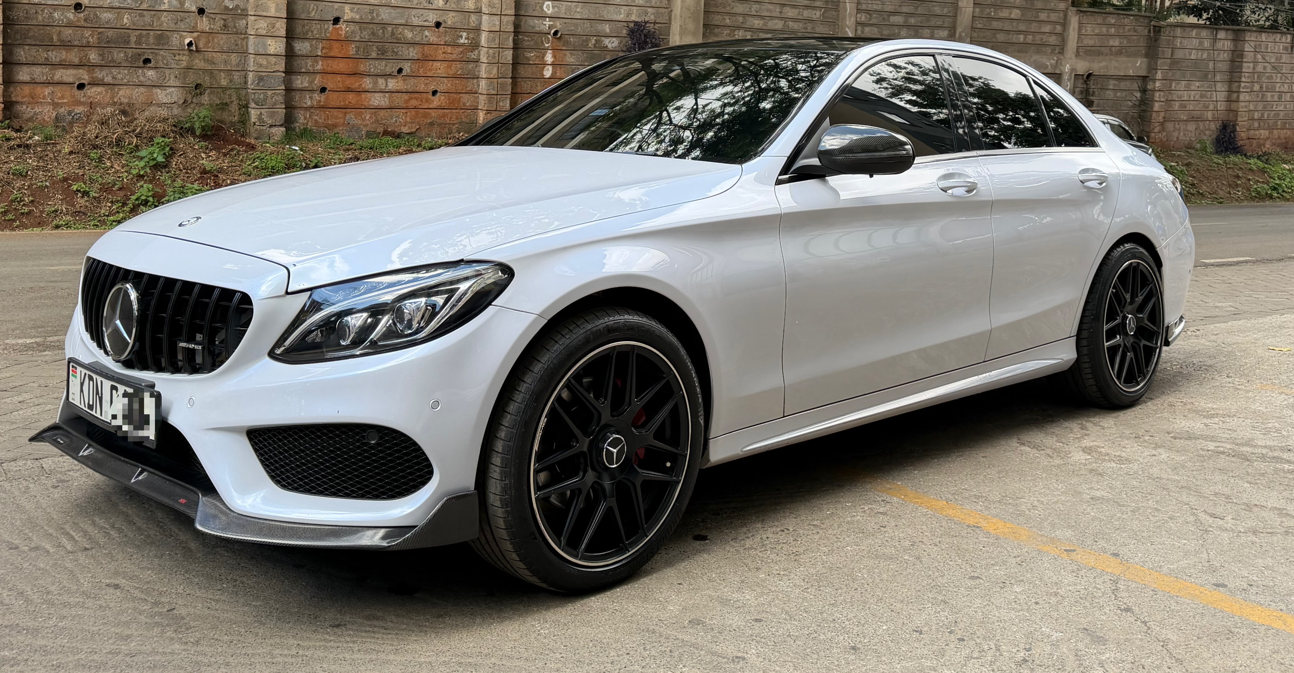 2016 Mercedes-Benz C-Class for sale in Nairobi — photo 1 of 15