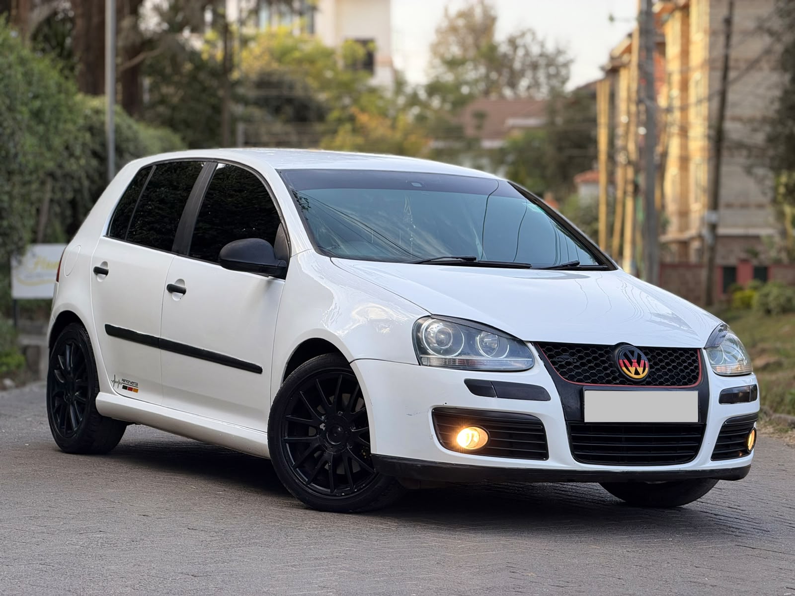 2008 Volkswagen Golf for sale in Nairobi — photo 1 of 12