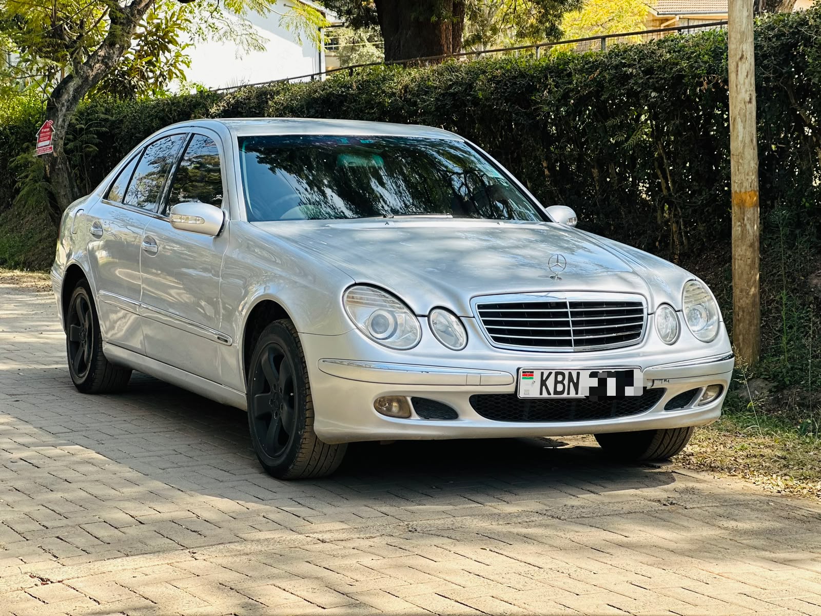2004 Mercedes-Benz E-Class for sale in Nairobi — photo 1 of 10