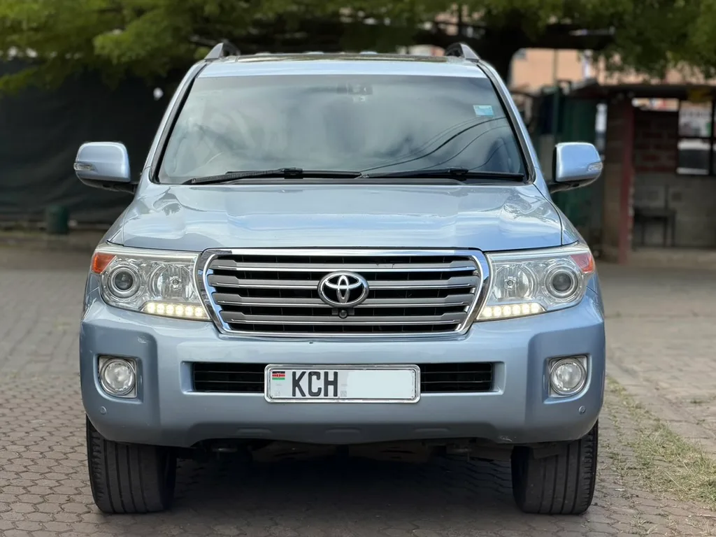 2012 Toyota Land Cruiser V8 for sale in Nairobi — photo 1 of 12