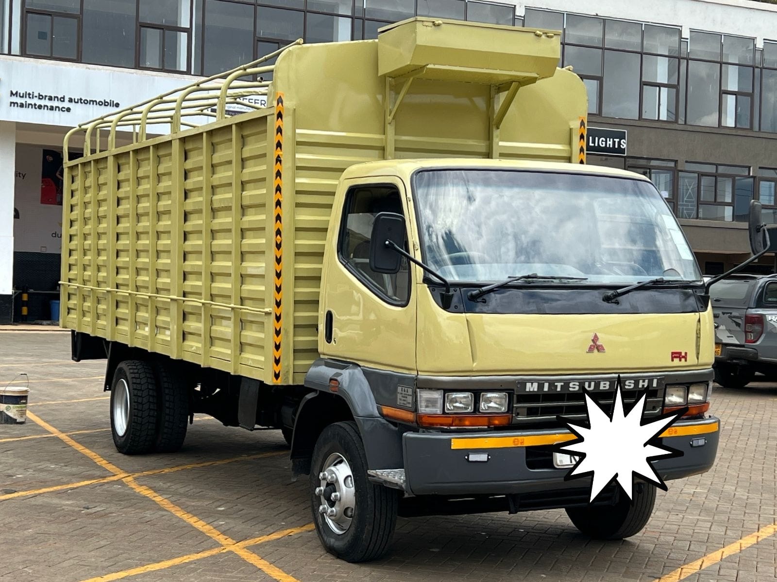 2011 Mitsubishi Canter for sale in Nairobi — photo 1 of 10