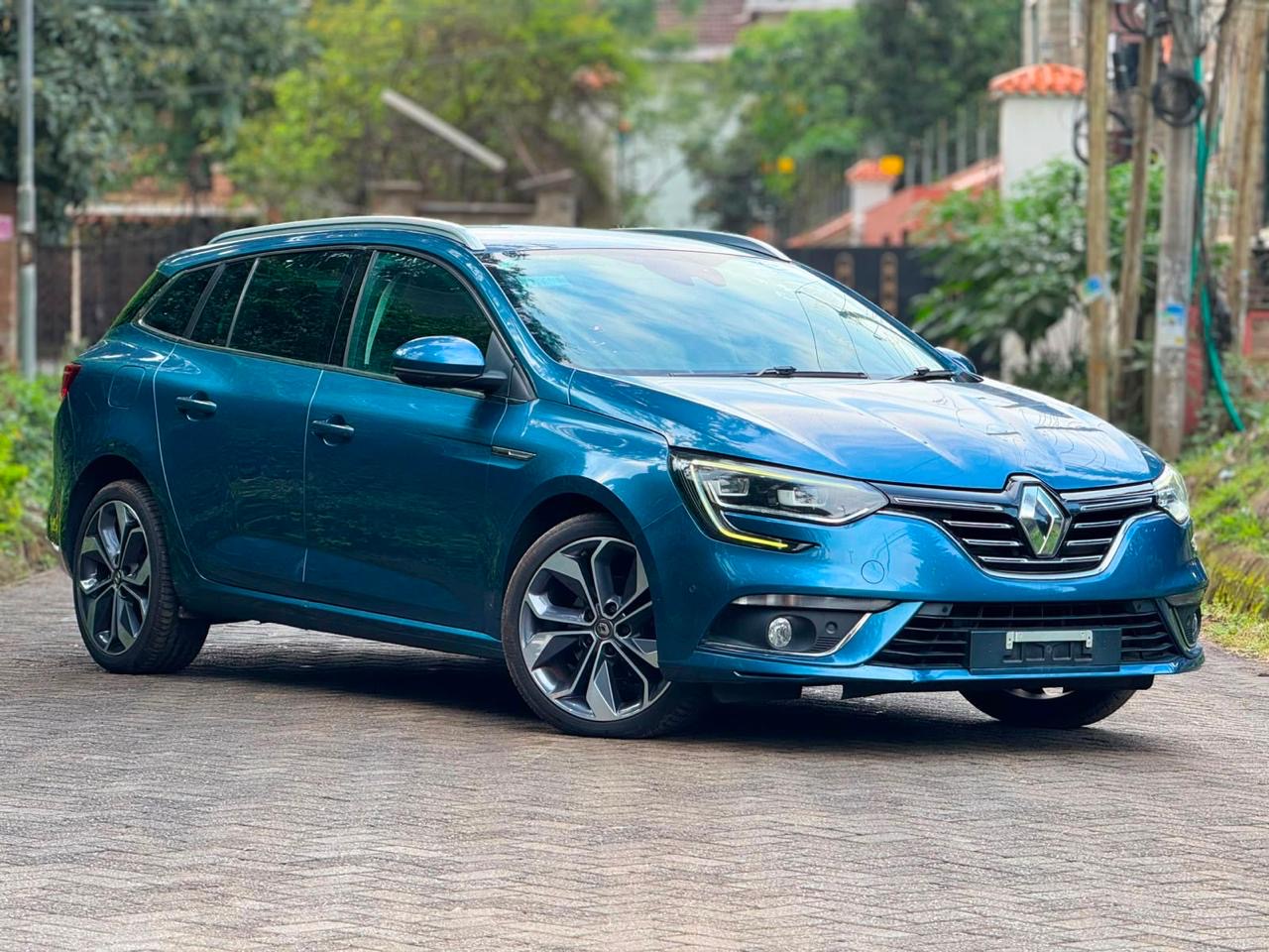 2019 Renault Megane for sale in Nairobi — photo 1 of 10