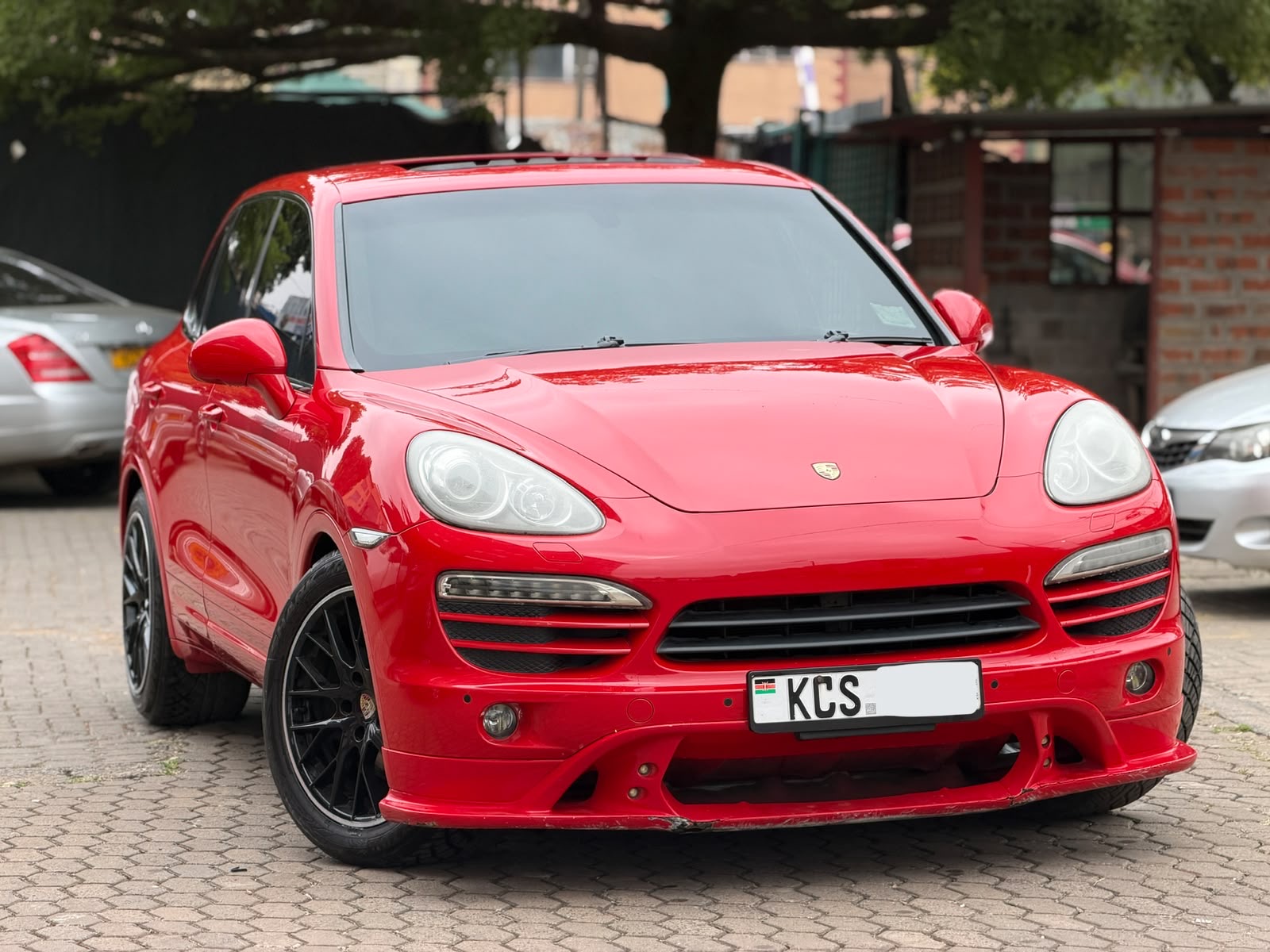 2011 Porsche Cayenne for sale in Nairobi — photo 1 of 12