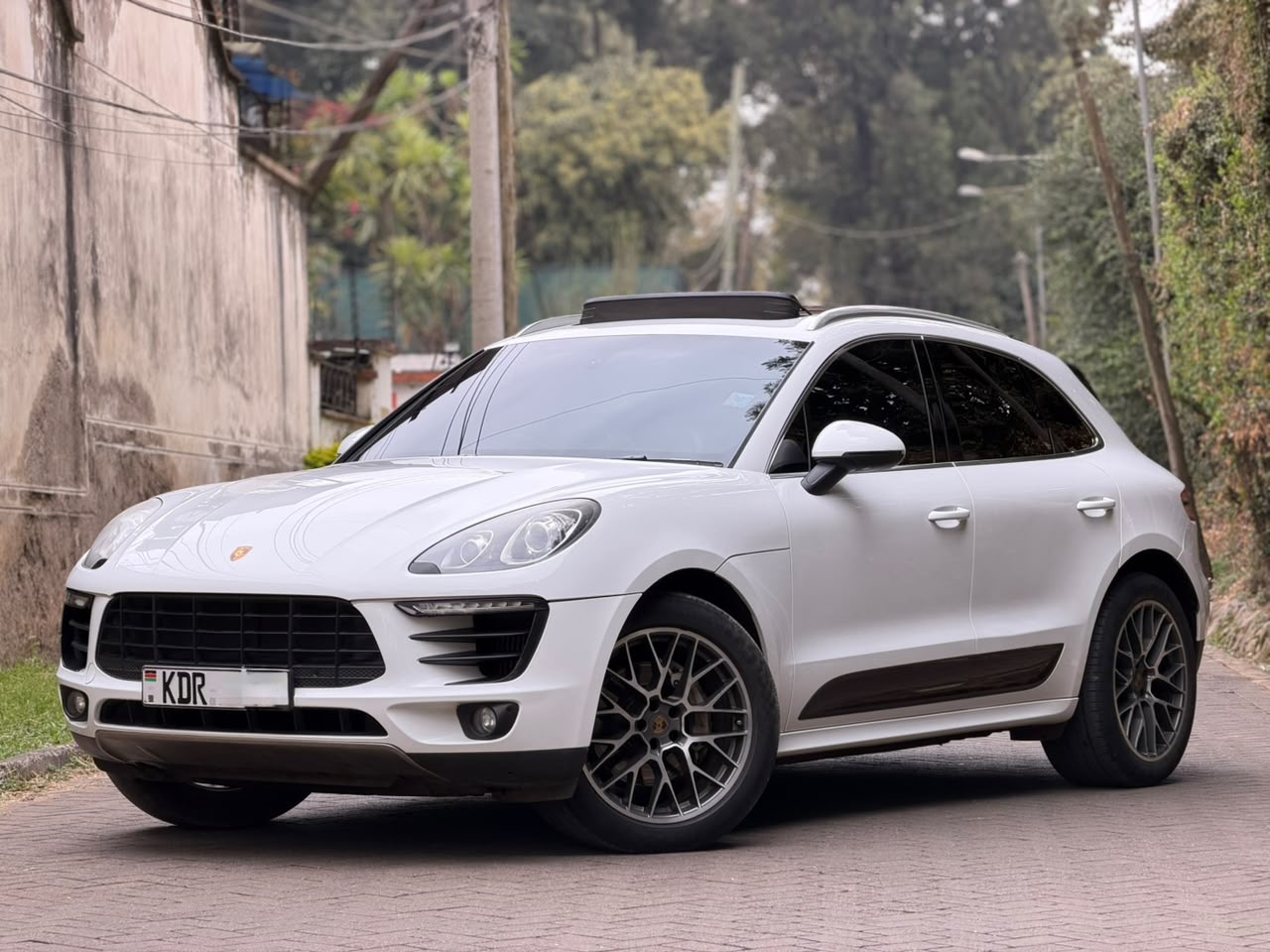 2014 Porsche Macan for sale in Nairobi — photo 1 of 14