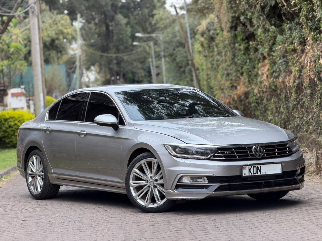 2016 Volkswagen Passat for sale in Nairobi — photo 1 of 14