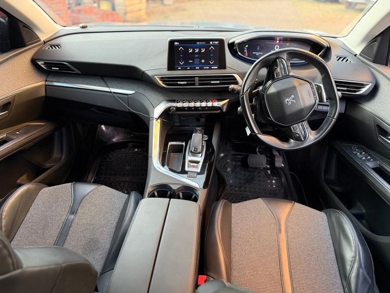 2017 Peugeot 3008 thumbnail 6