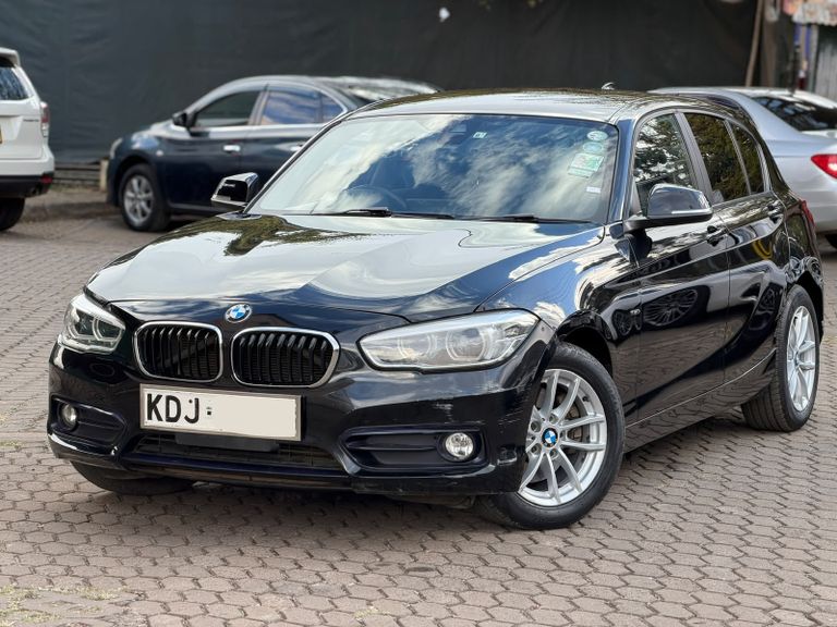 2015 BMW 1 Series thumbnail 3