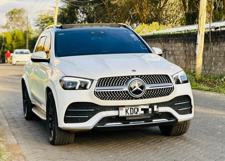 2019 Mercedes-Benz GLE thumbnail 6