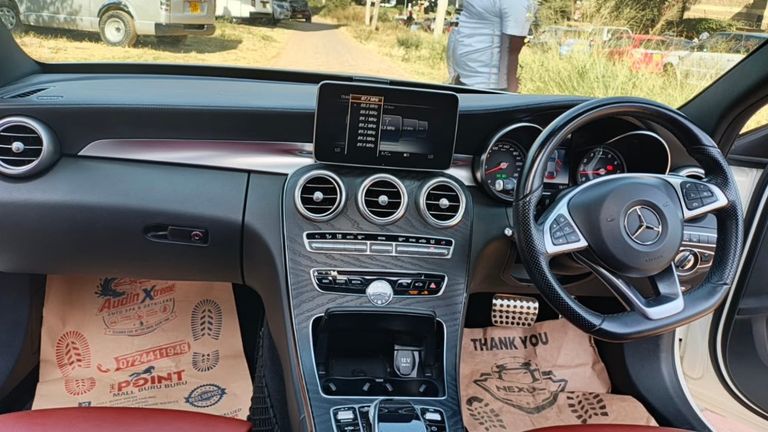 2018 Mercedes-Benz C-Class thumbnail 8