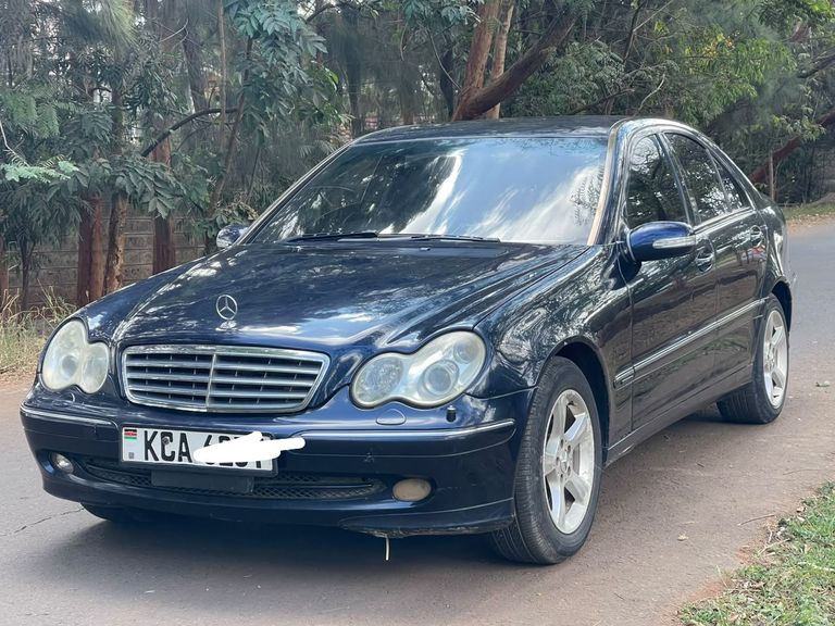 2008 Mercedes-Benz C-Class thumbnail 2
