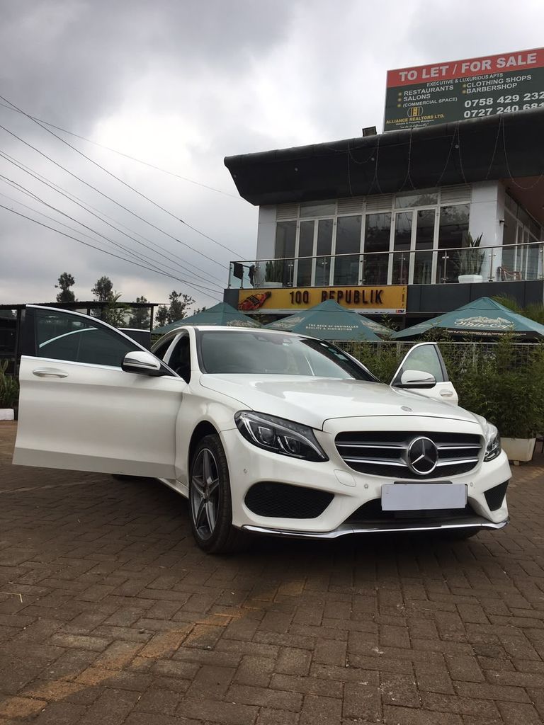 2016 Mercedes-Benz C-Class thumbnail 5