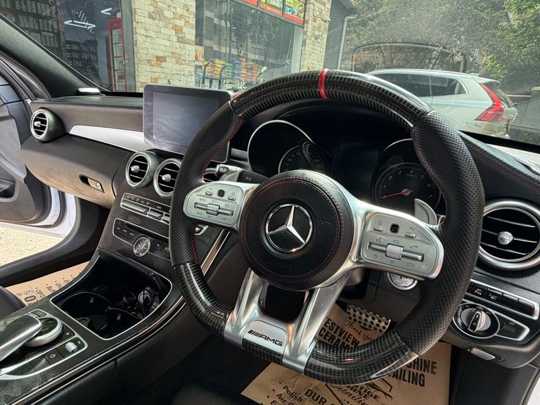 2016 Mercedes-Benz C-Class thumbnail 13