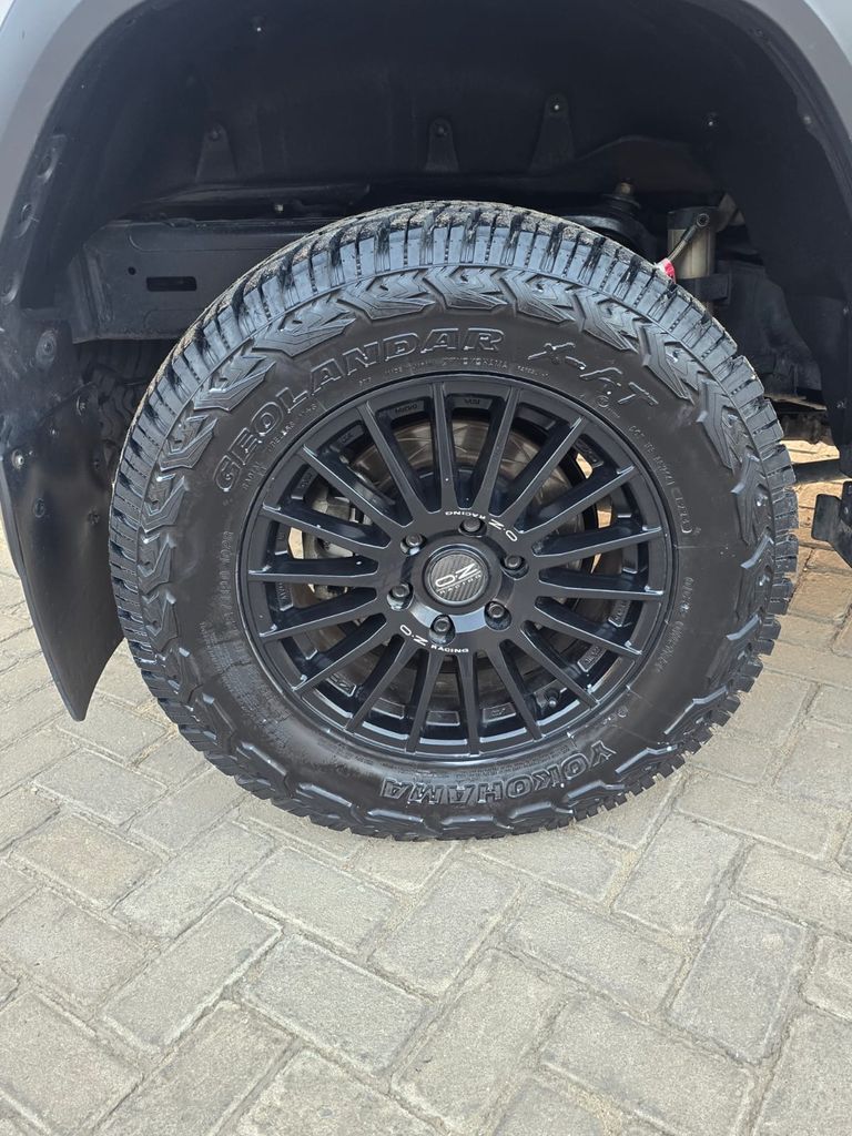 2021 Toyota Land Cruiser 300 thumbnail 6