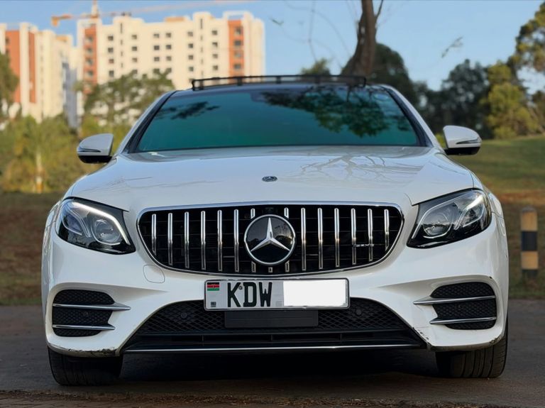 2019 Mercedes-Benz E-Class thumbnail 2