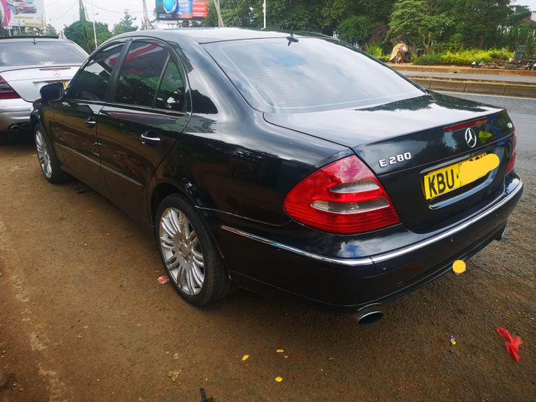 2008 Mercedes-Benz E-Class thumbnail 2