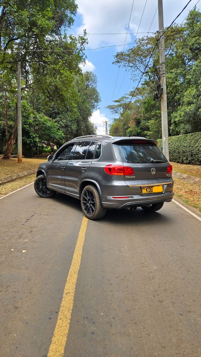 2014 Volkswagen Tiguan thumbnail 3
