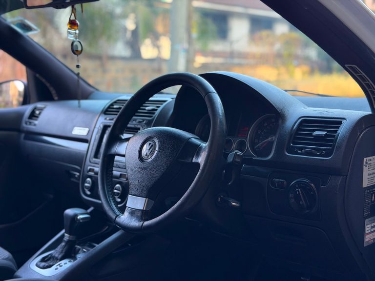 2008 Volkswagen Golf thumbnail 12