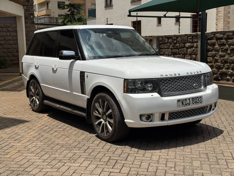 2009 Range Rover Range Rover Vogue thumbnail 2