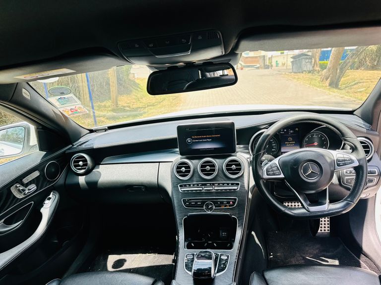 2016 Mercedes-Benz C-Class thumbnail 9