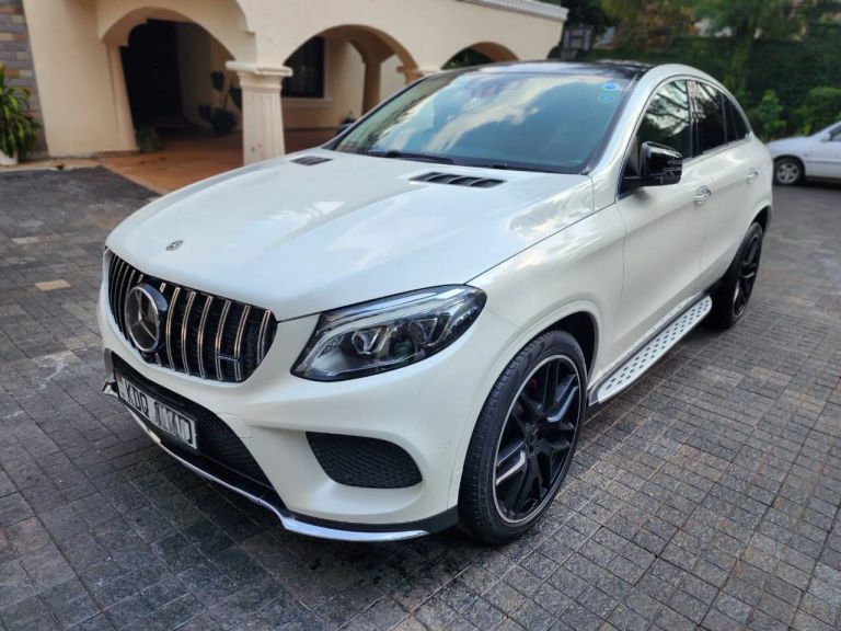 2017 Mercedes-Benz GLE thumbnail 3