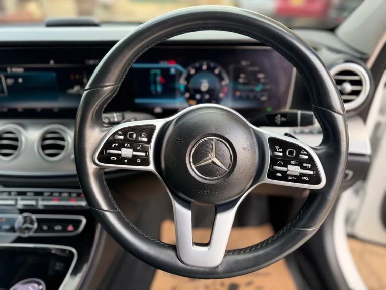2019 Mercedes-Benz E-Class thumbnail 3