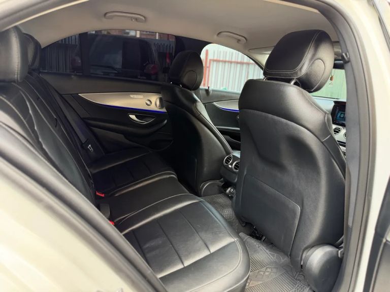 2019 Mercedes-Benz E-Class thumbnail 5
