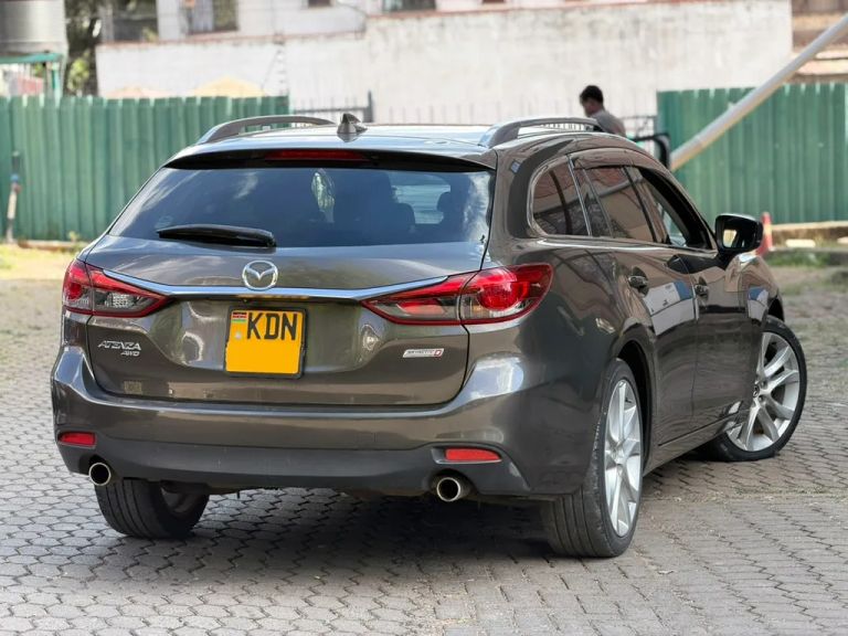 2016 Mazda Atenza thumbnail 11