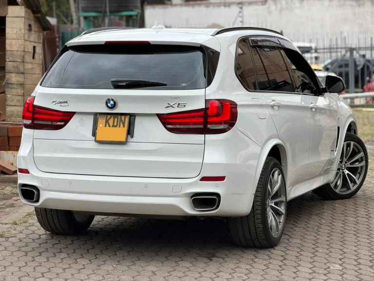 2016 BMW X5 thumbnail 10