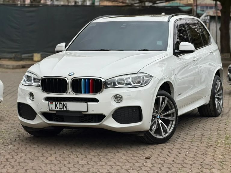 2016 BMW X5 thumbnail 11