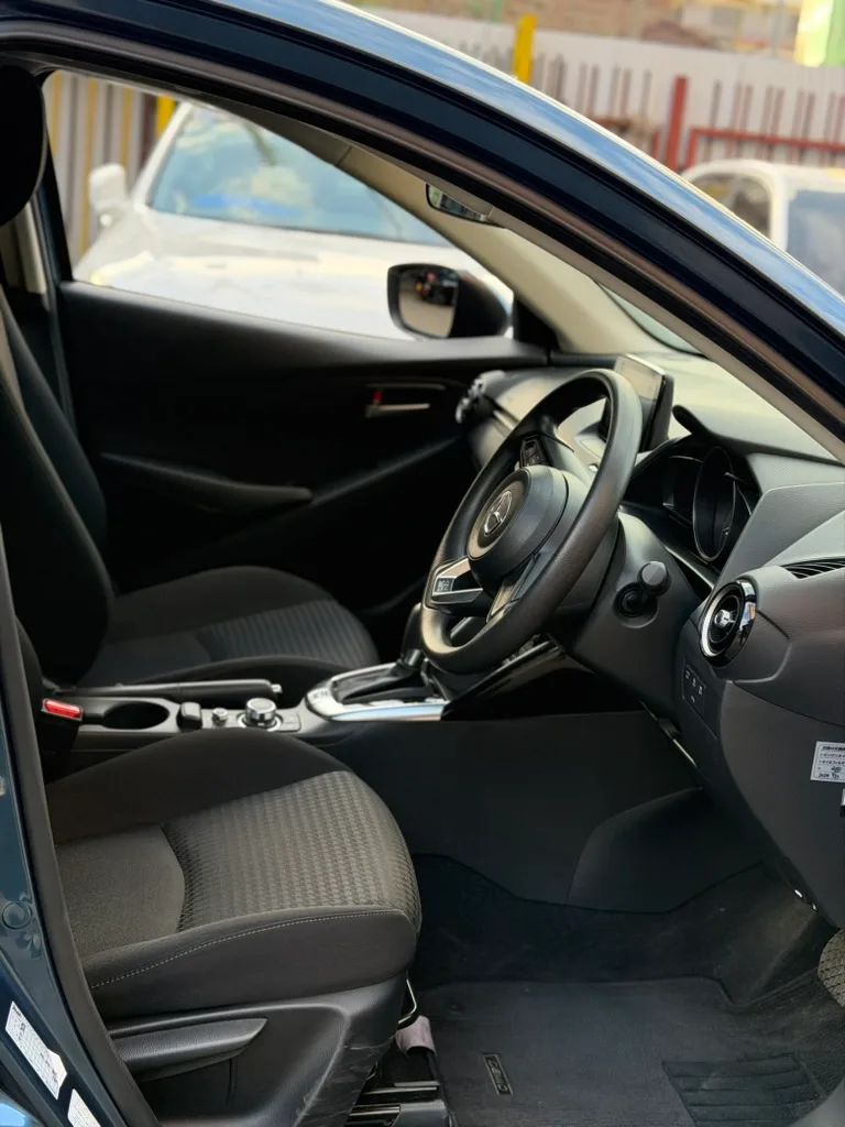 2019 Mazda Demio thumbnail 2