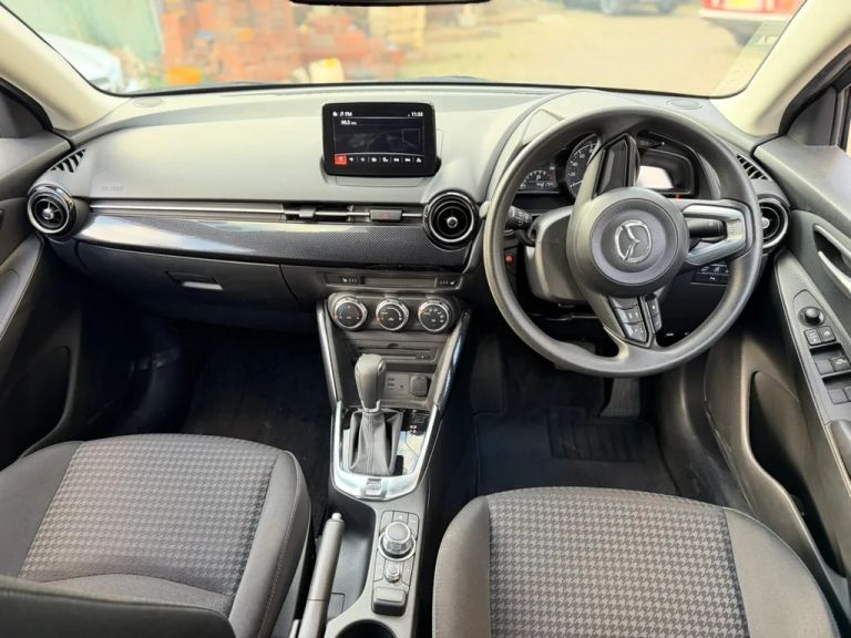 2019 Mazda Demio thumbnail 6