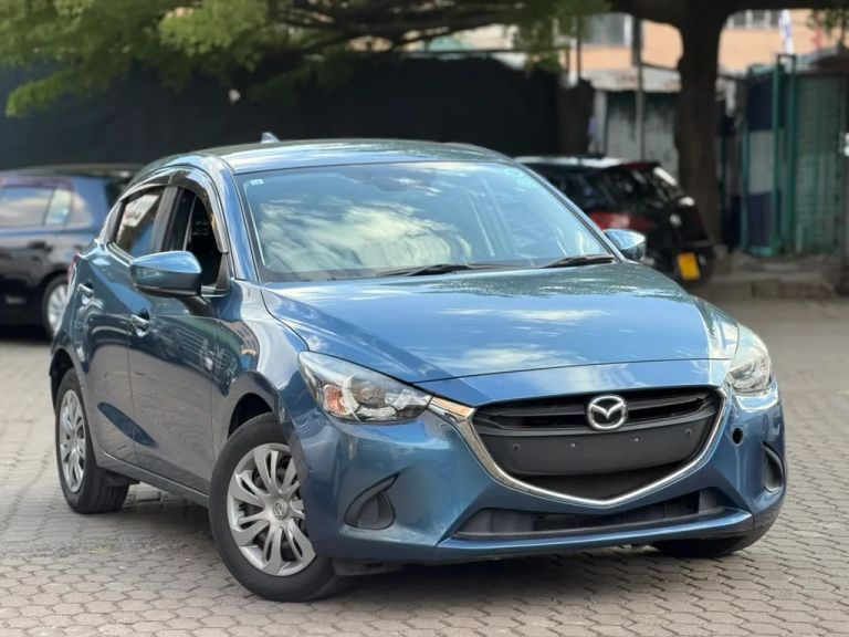 2019 Mazda Demio thumbnail 9