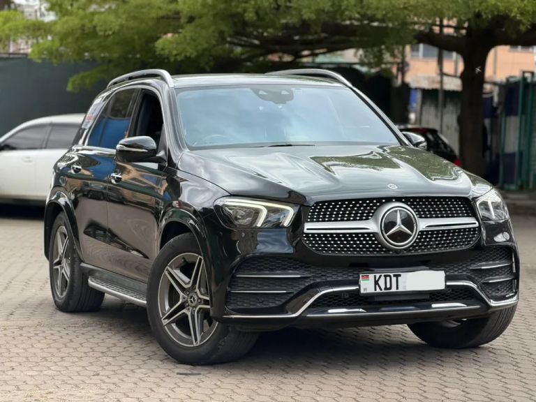 2019 Mercedes-Benz GLE thumbnail 10