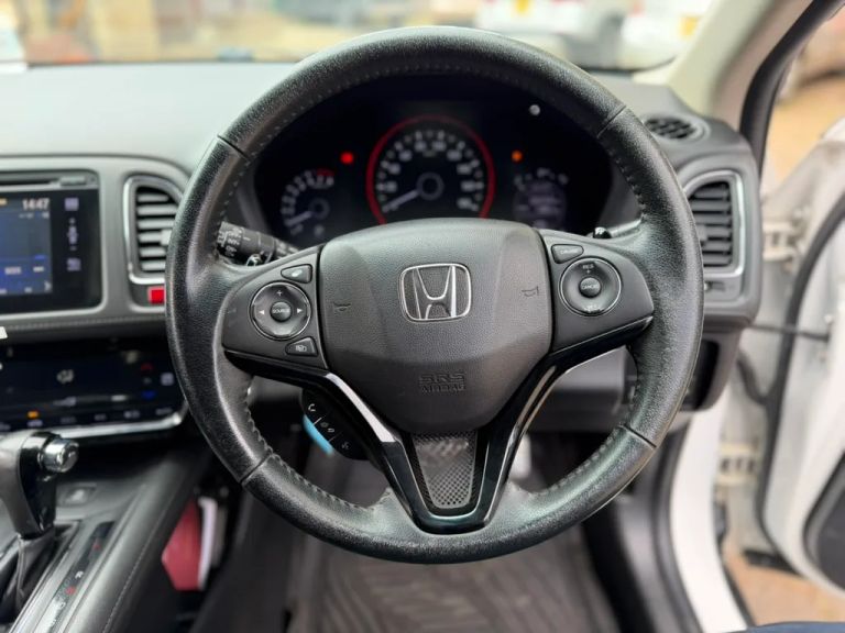 2014 Honda Vezel thumbnail 3