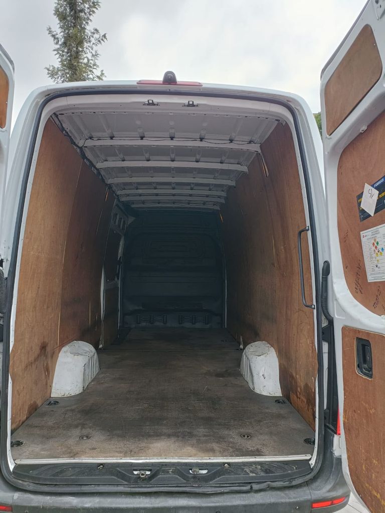 2019 Mercedes-Benz Sprinter thumbnail 3