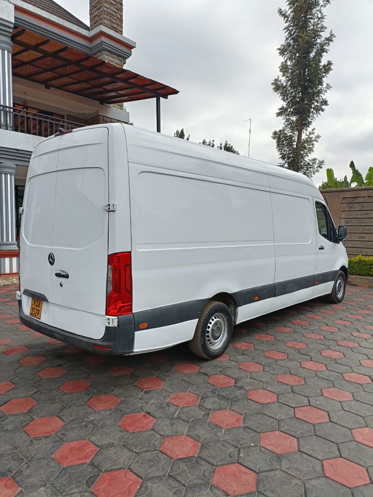 2019 Mercedes-Benz Sprinter thumbnail 6