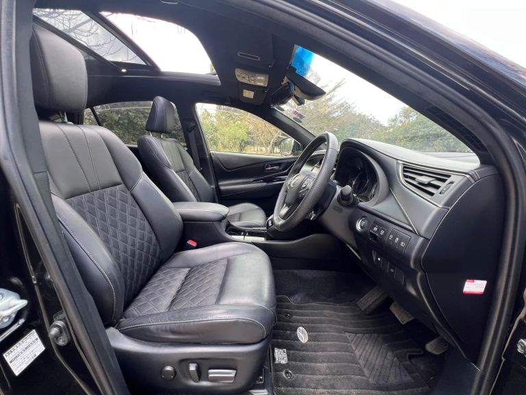 2019 Toyota Harrier thumbnail 11