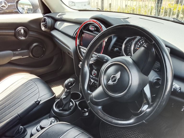 2016 Mini Cooper thumbnail 8