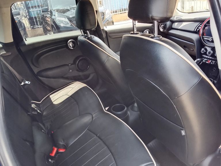 2016 Mini Cooper thumbnail 9