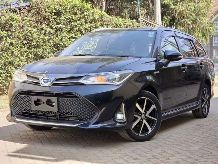 2019 Toyota Fielder thumbnail 2