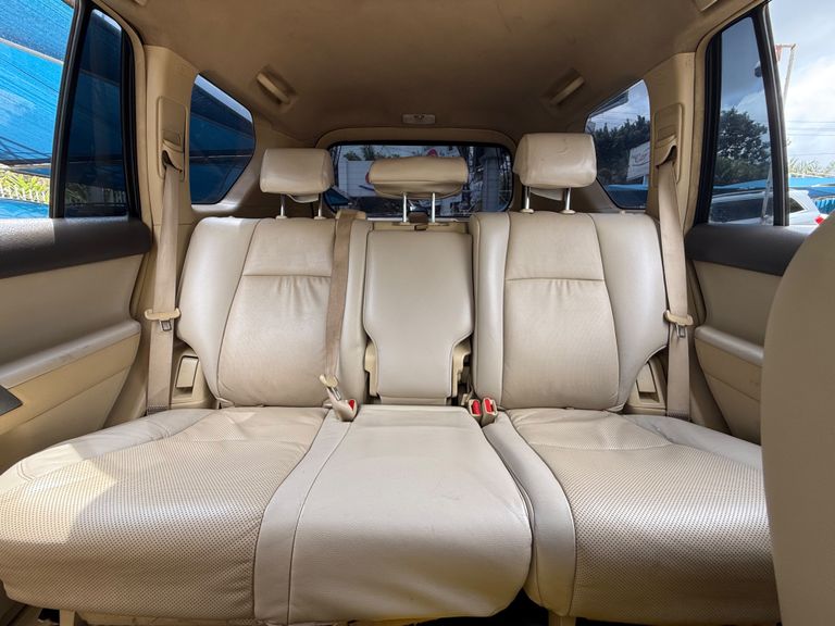 2016 Toyota Land Cruiser Prado thumbnail 5