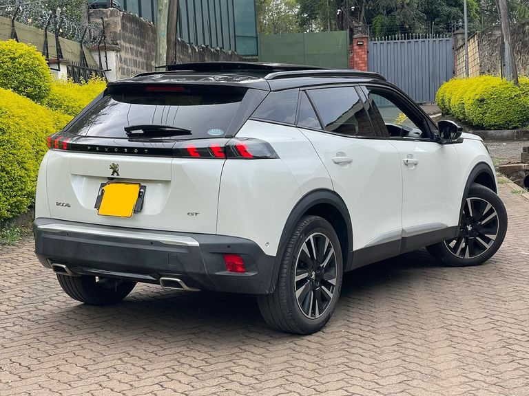 2021 Peugeot 2008 thumbnail 5