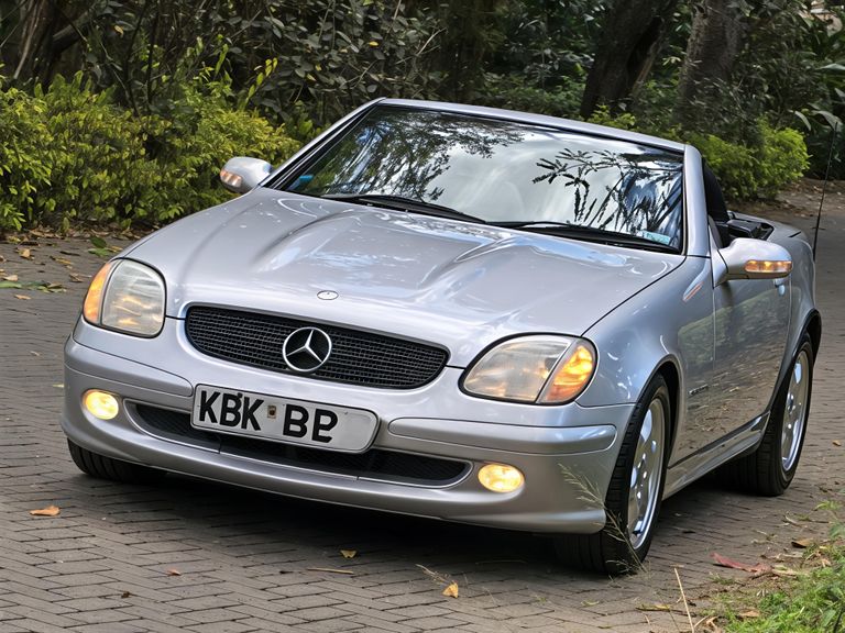 2003 Mercedes-Benz SLK thumbnail 1