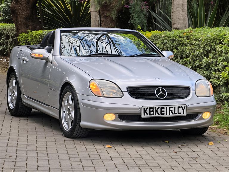 2003 Mercedes-Benz SLK thumbnail 2