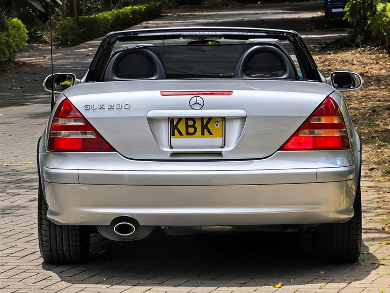 2003 Mercedes-Benz SLK thumbnail 5