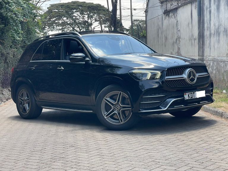 2019 Mercedes-Benz GLE thumbnail 3