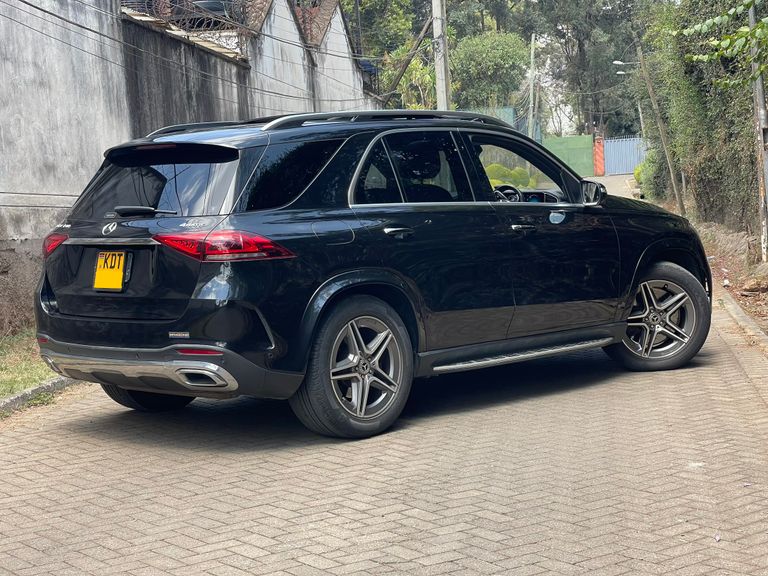 2019 Mercedes-Benz GLE thumbnail 5