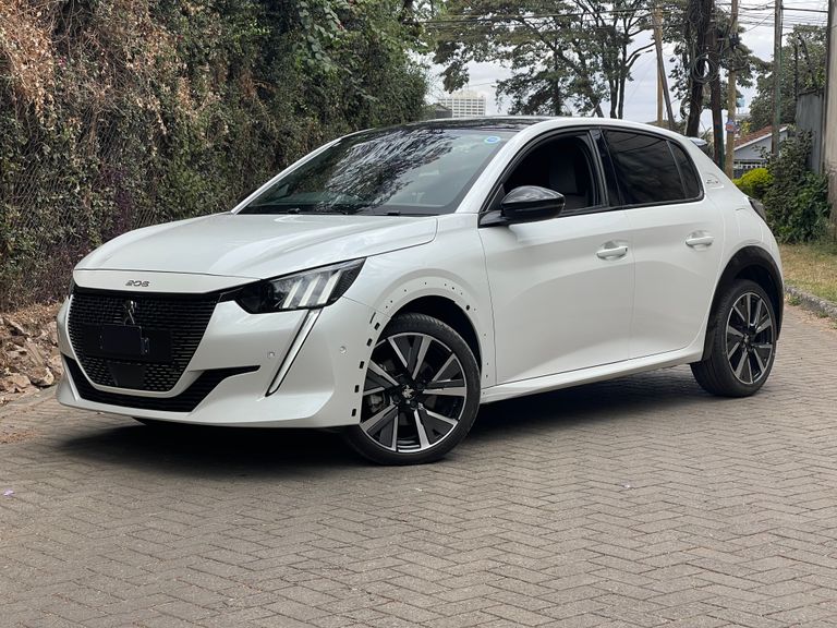 2021 Peugeot 208 thumbnail 1