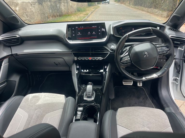 2021 Peugeot 208 thumbnail 10