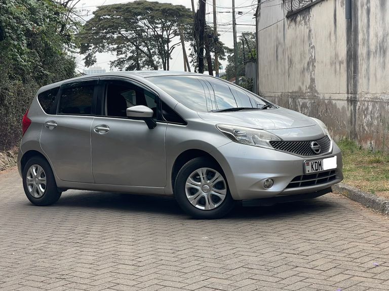 2016 Nissan Note thumbnail 3